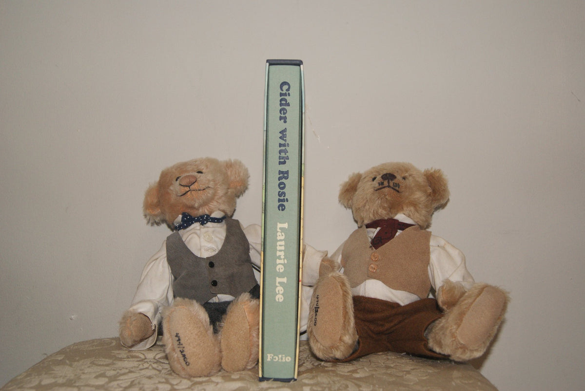 Cider with Rosie — The Folio Society | Laurie Lee | 2003 | Slipcase