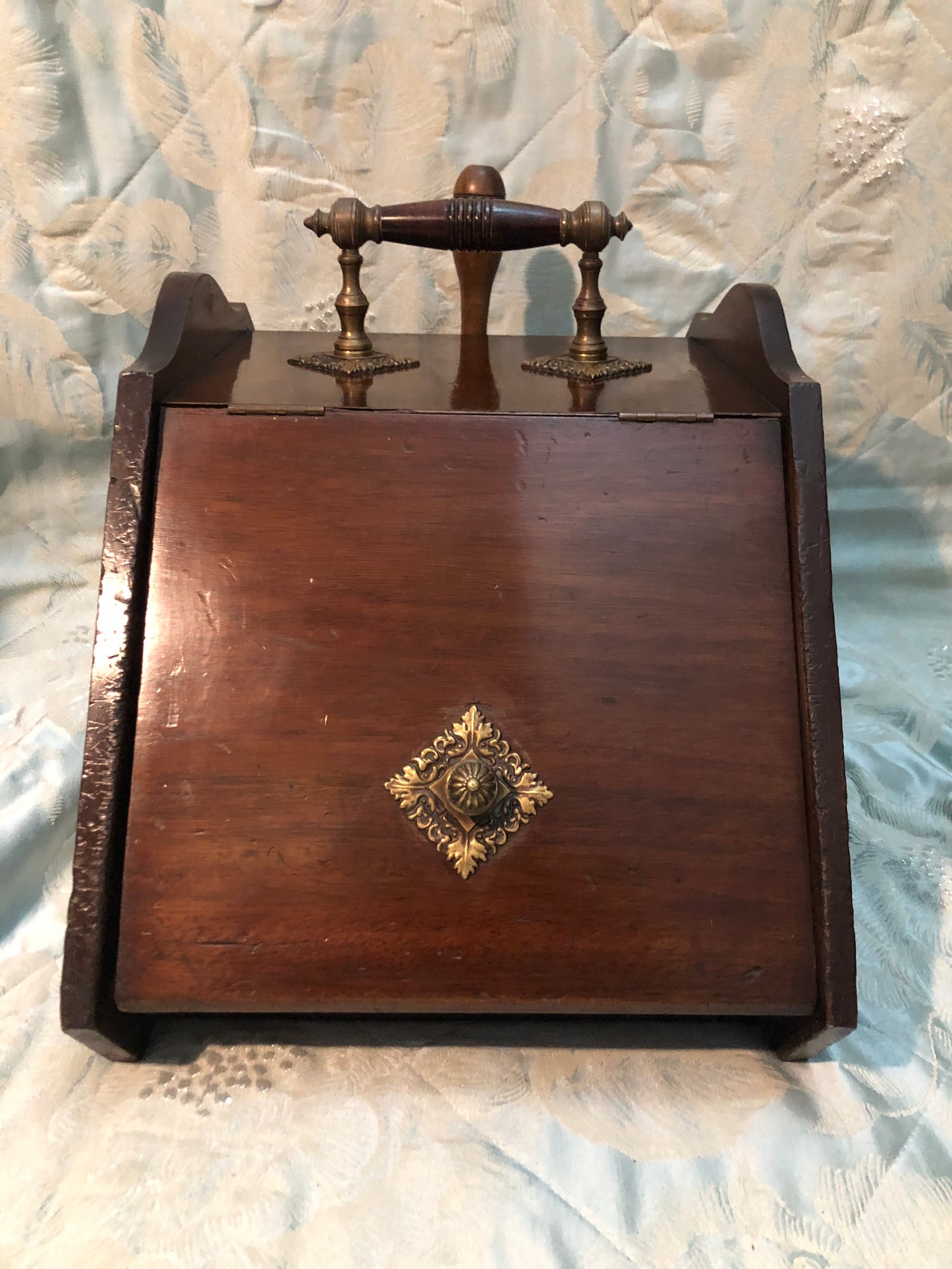 Victorian Mahogany Purdonium Coal Scuttle — Circa 1880–1900 | Brass Fittings & Original Scoop | Very Good
